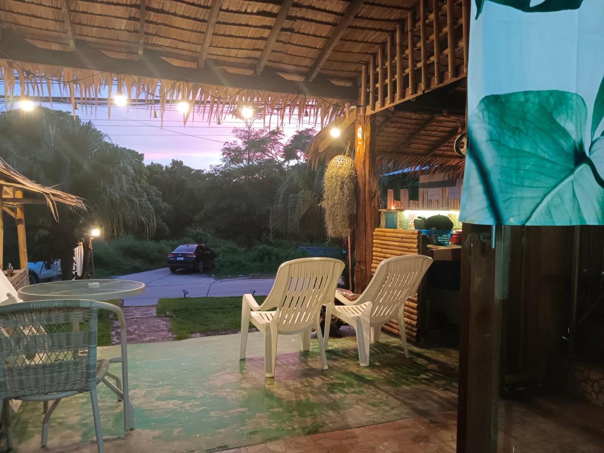 Tiki Bar-Kantiang Guesthouse Koh Lanta Luaran gambar